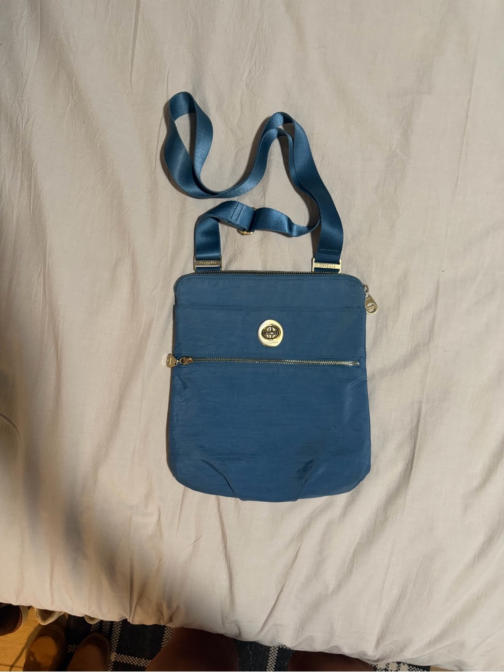 Baggallini Teal Blue Crossbody Bag with Gold Hardware